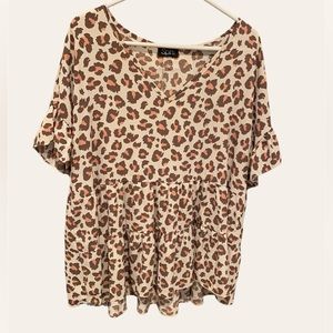 Short Sleeve Animal Print Top Size 2X